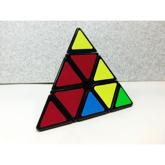 Vintage Pyraminx Puzzle Pyramid 3-D Rubiks Cube Twist - Picture 3 of 5
